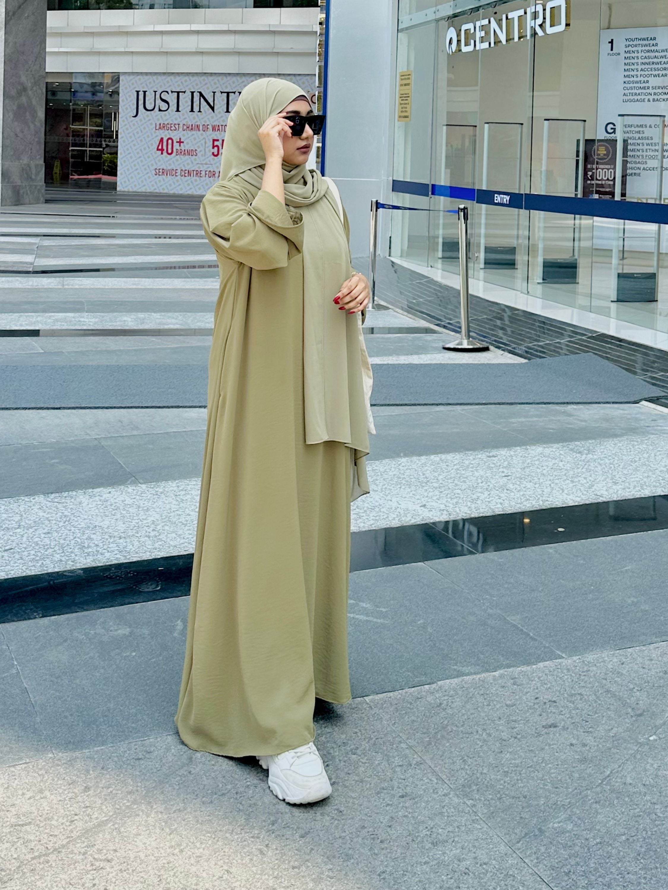 Celia Everyday Abaya - Modest Essentials