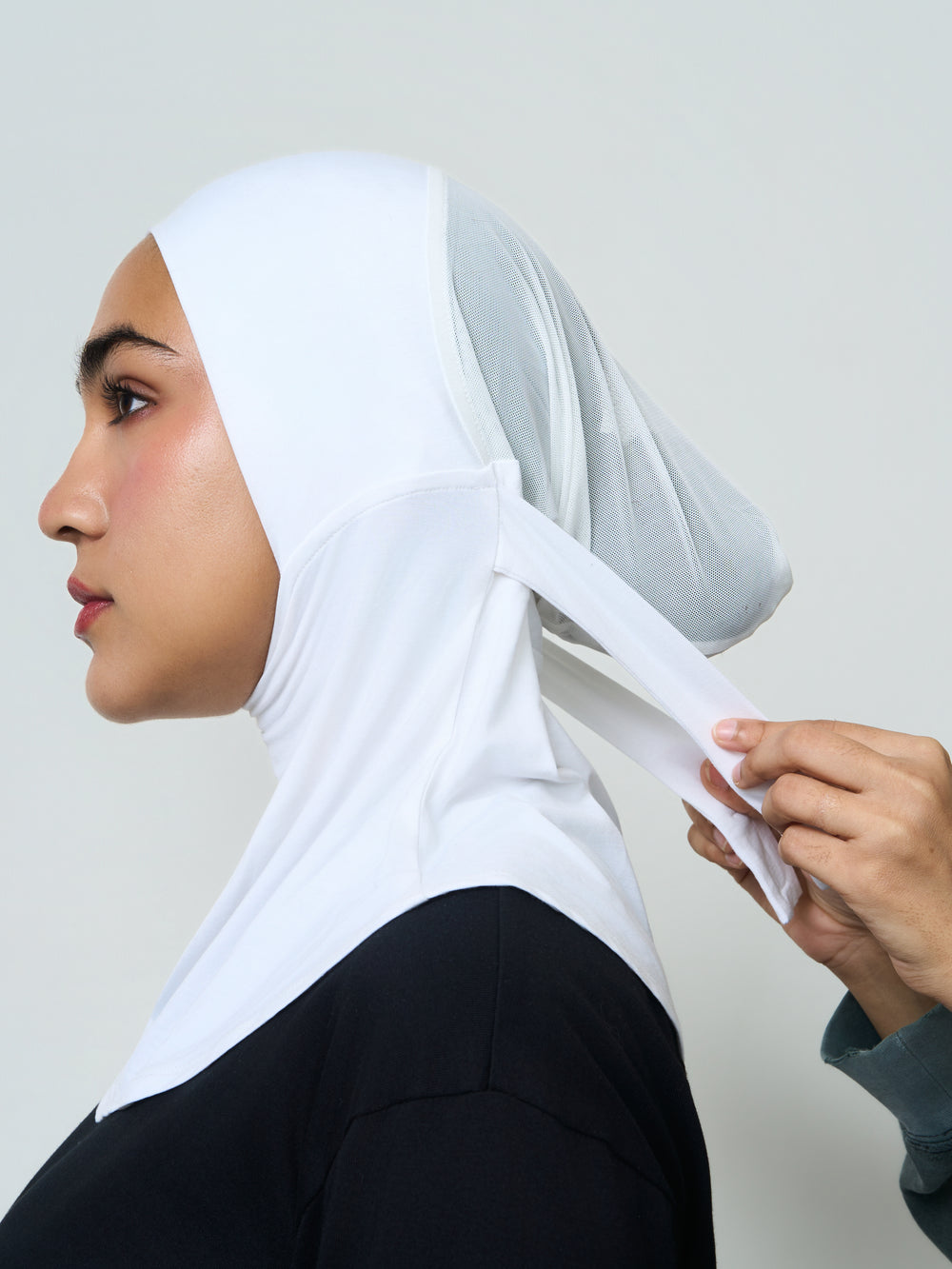 Mesh Cap with Neck Cover - White