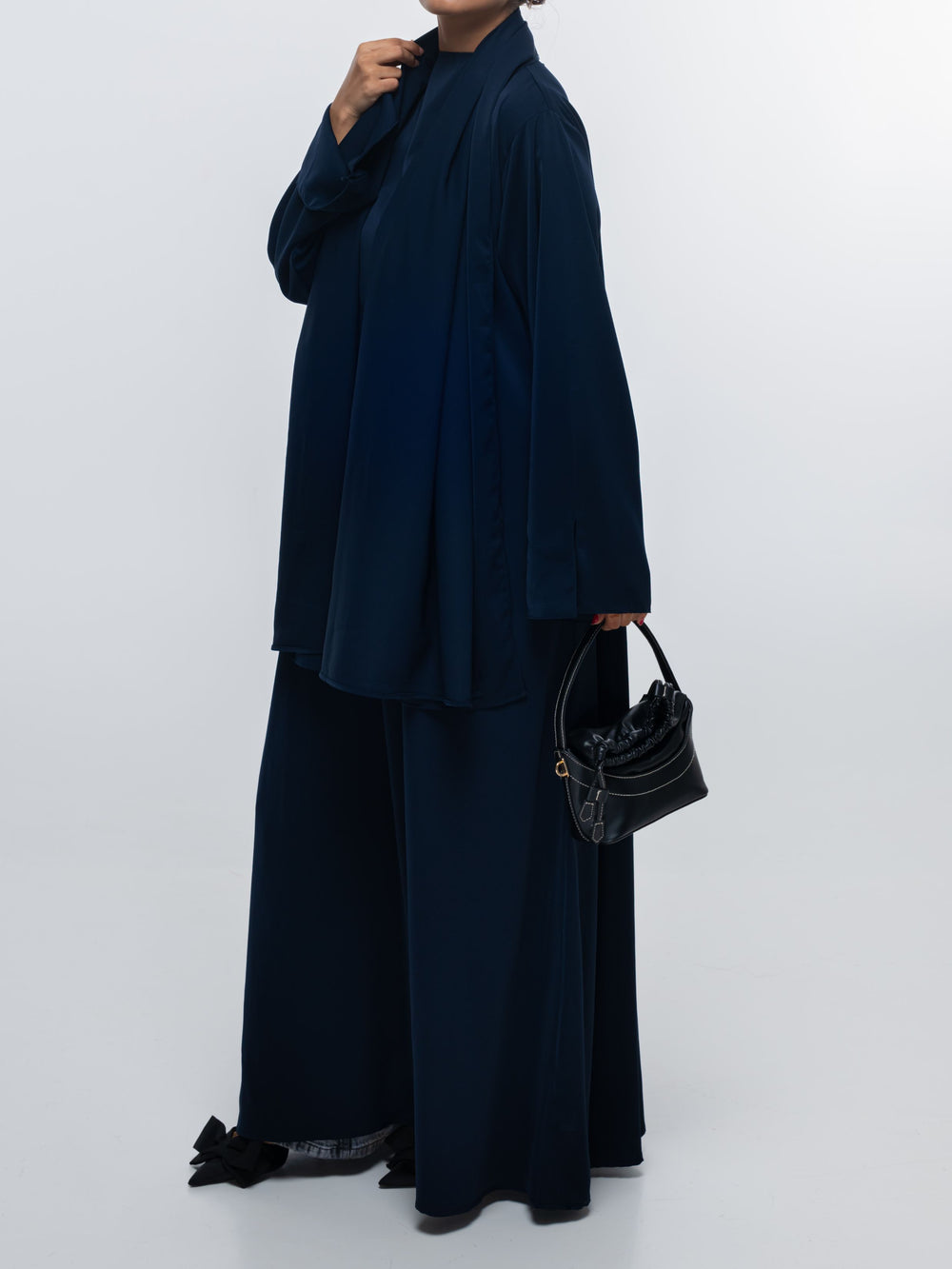 Essential Abaya - Straight Fit - Navy Cremé
