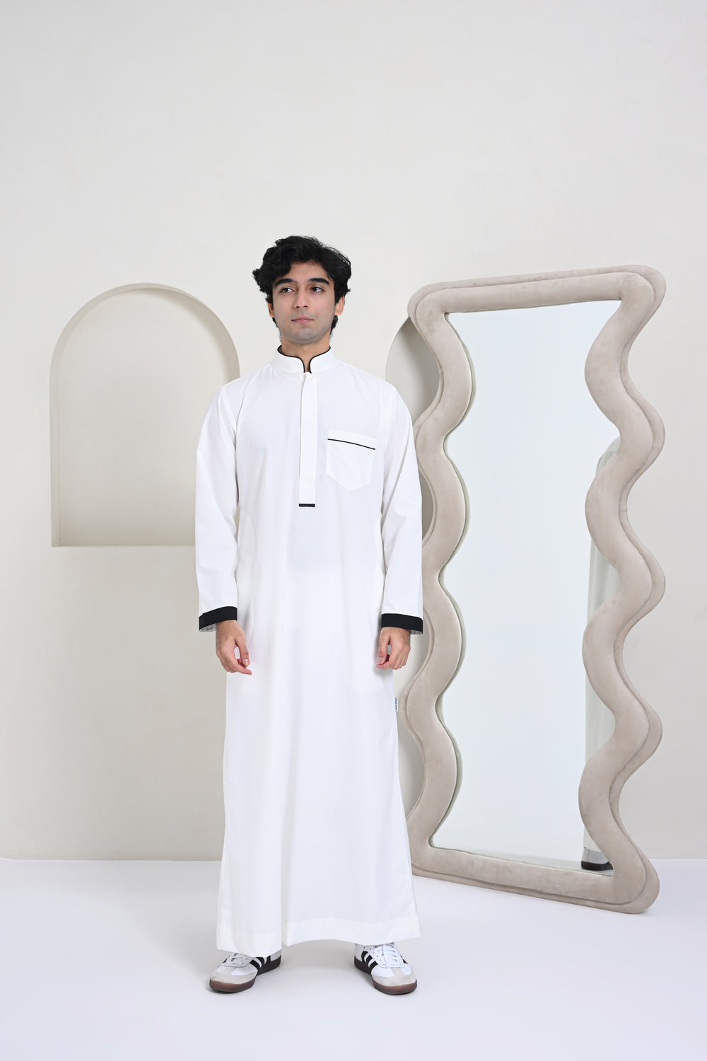 Classic Abadi Thobe - White