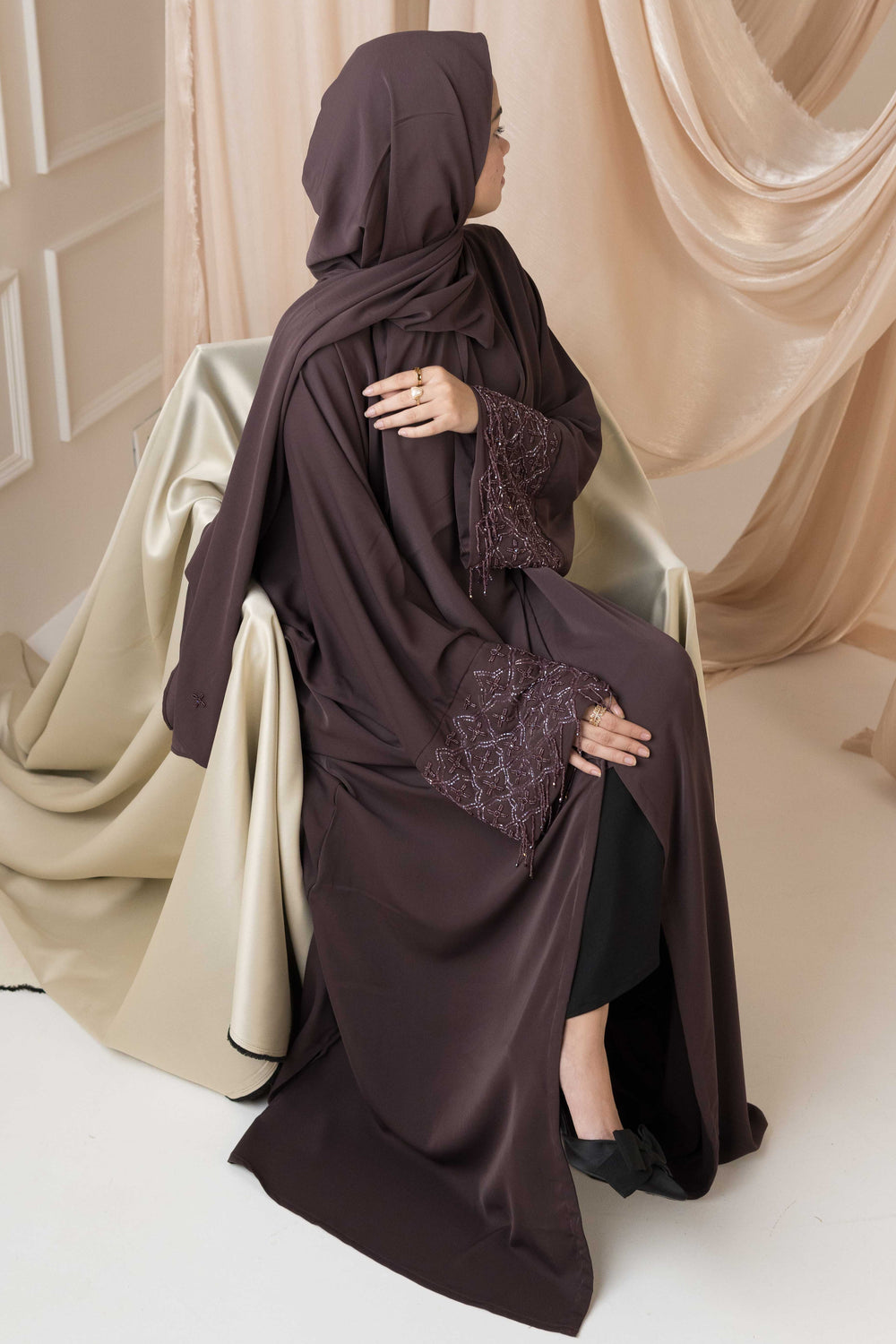 Beenish Embroidered Tassel Abaya - Mauve