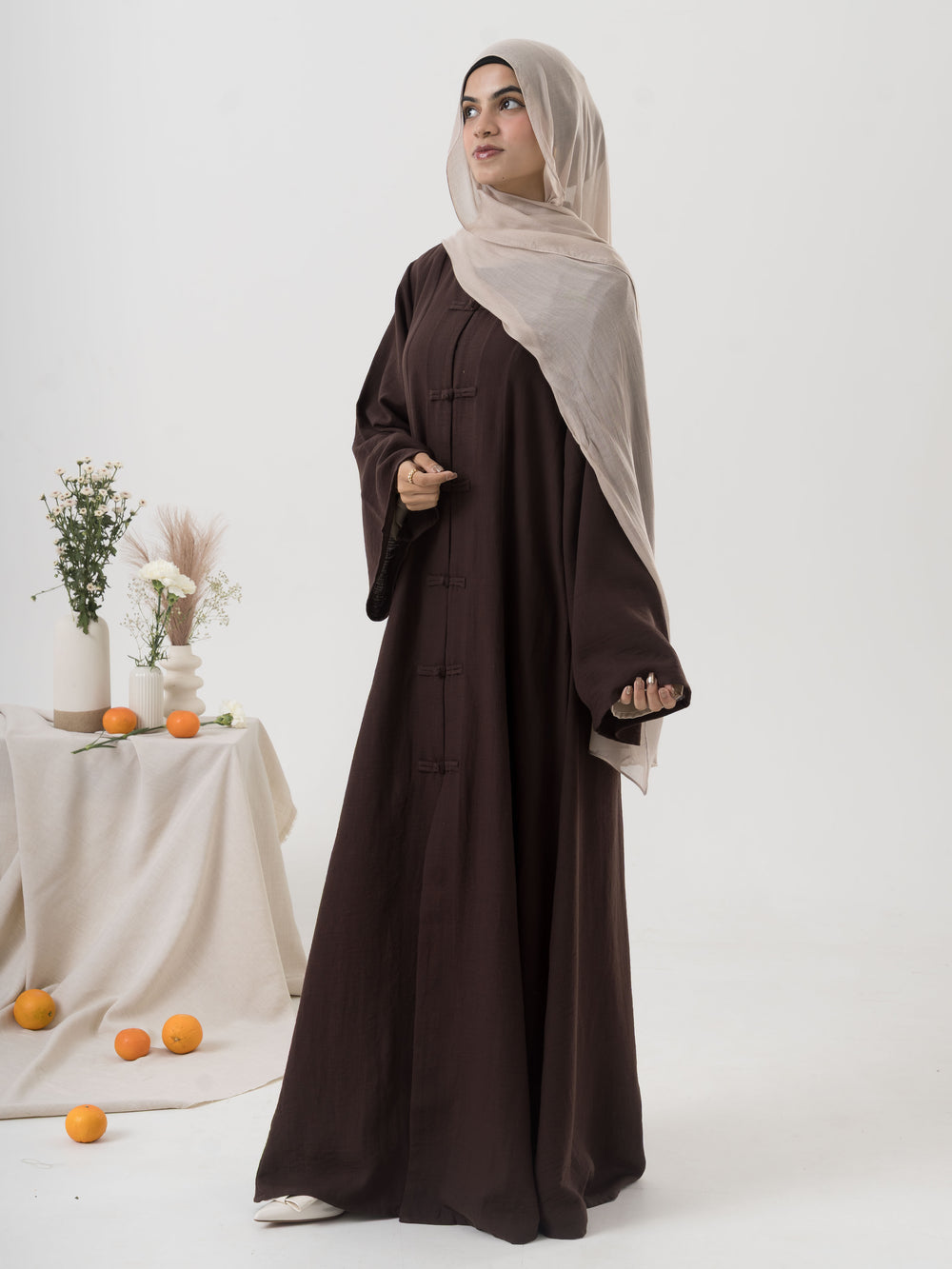 Mandarin Abaya - Brown