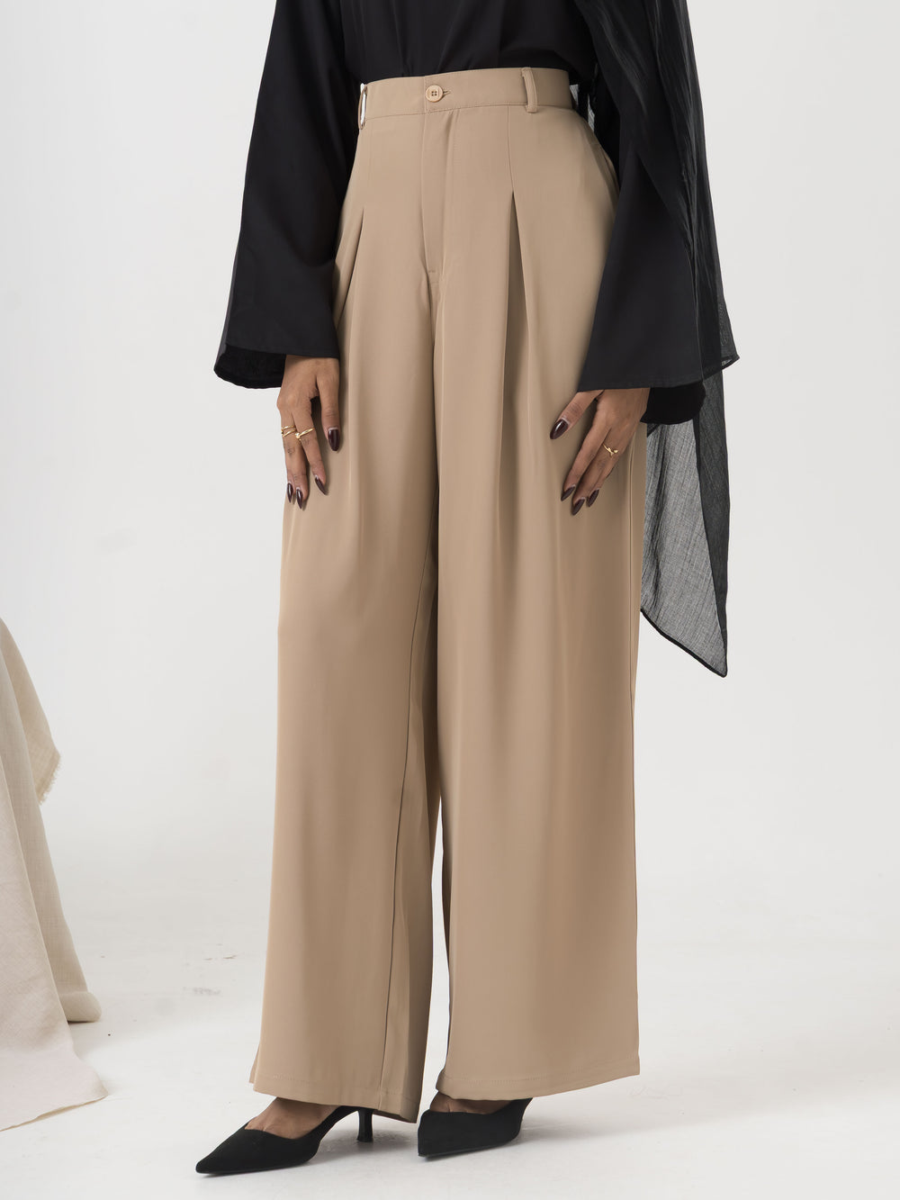 Pleated Trousers - Beige