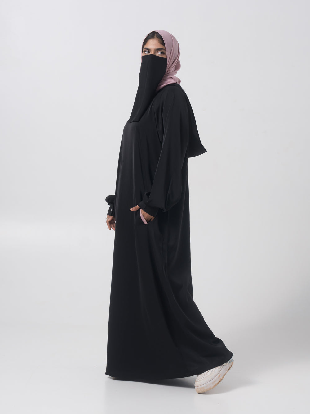 Essential Hoodie Abaya - Black