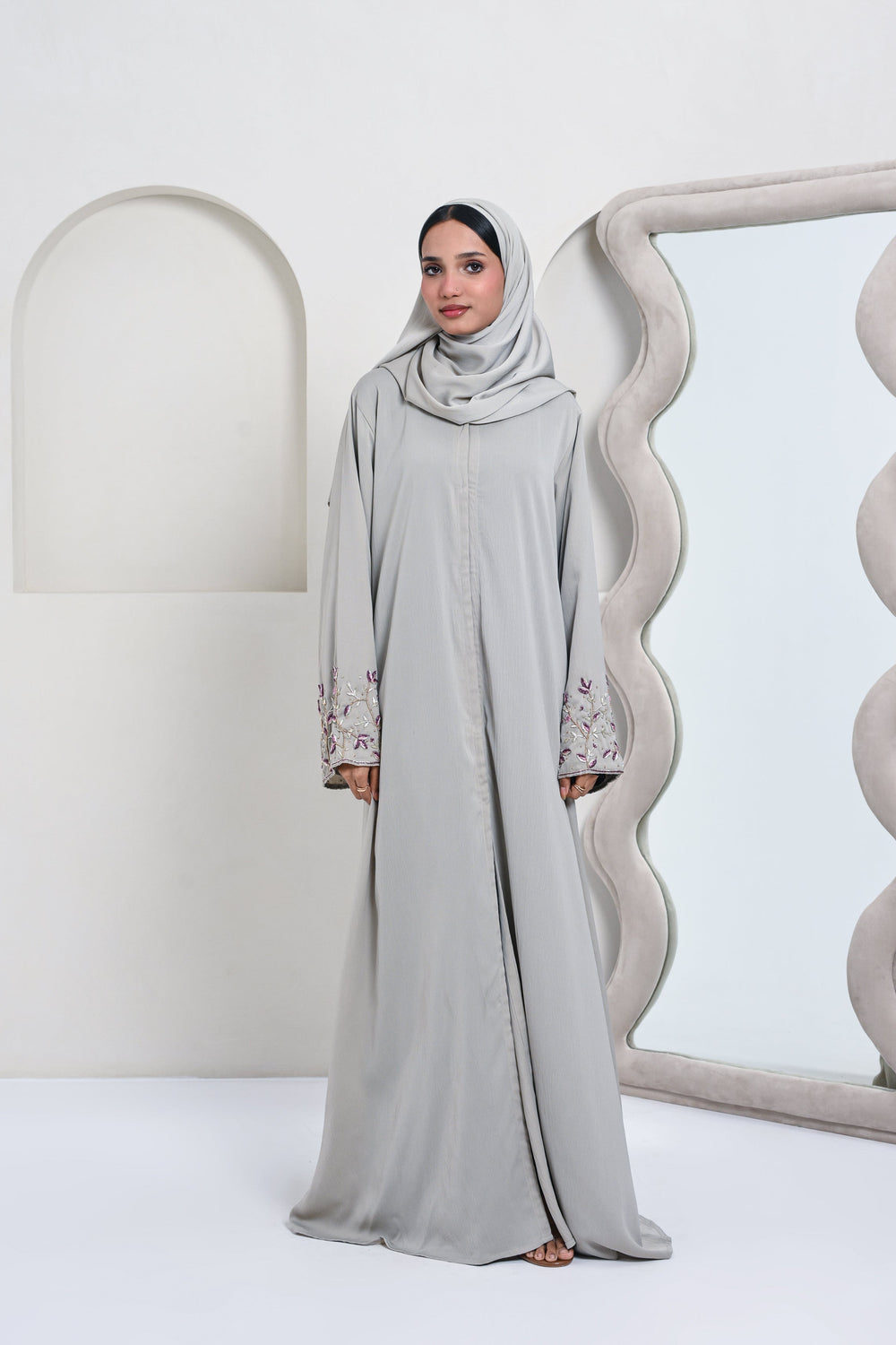 Zardozi Abaya Set - Beige
