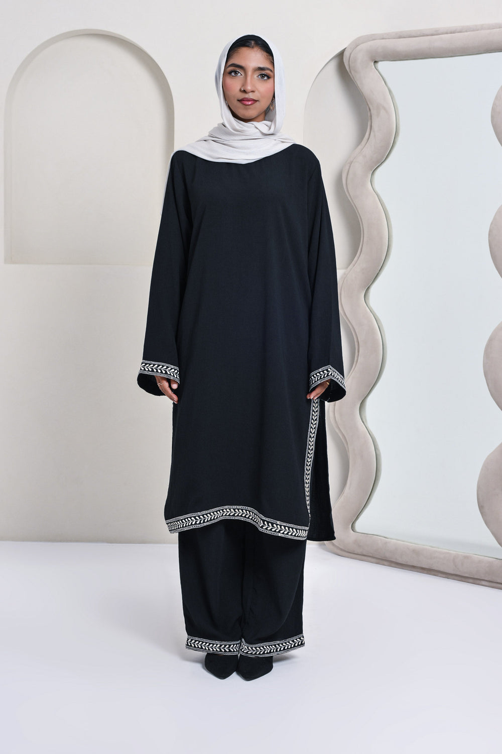 Embroidered Longline Set - Black