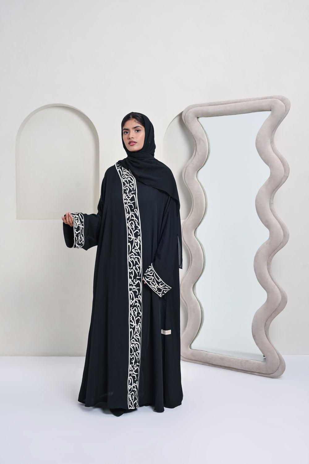 Calligraphy Kaftan Abaya - Black