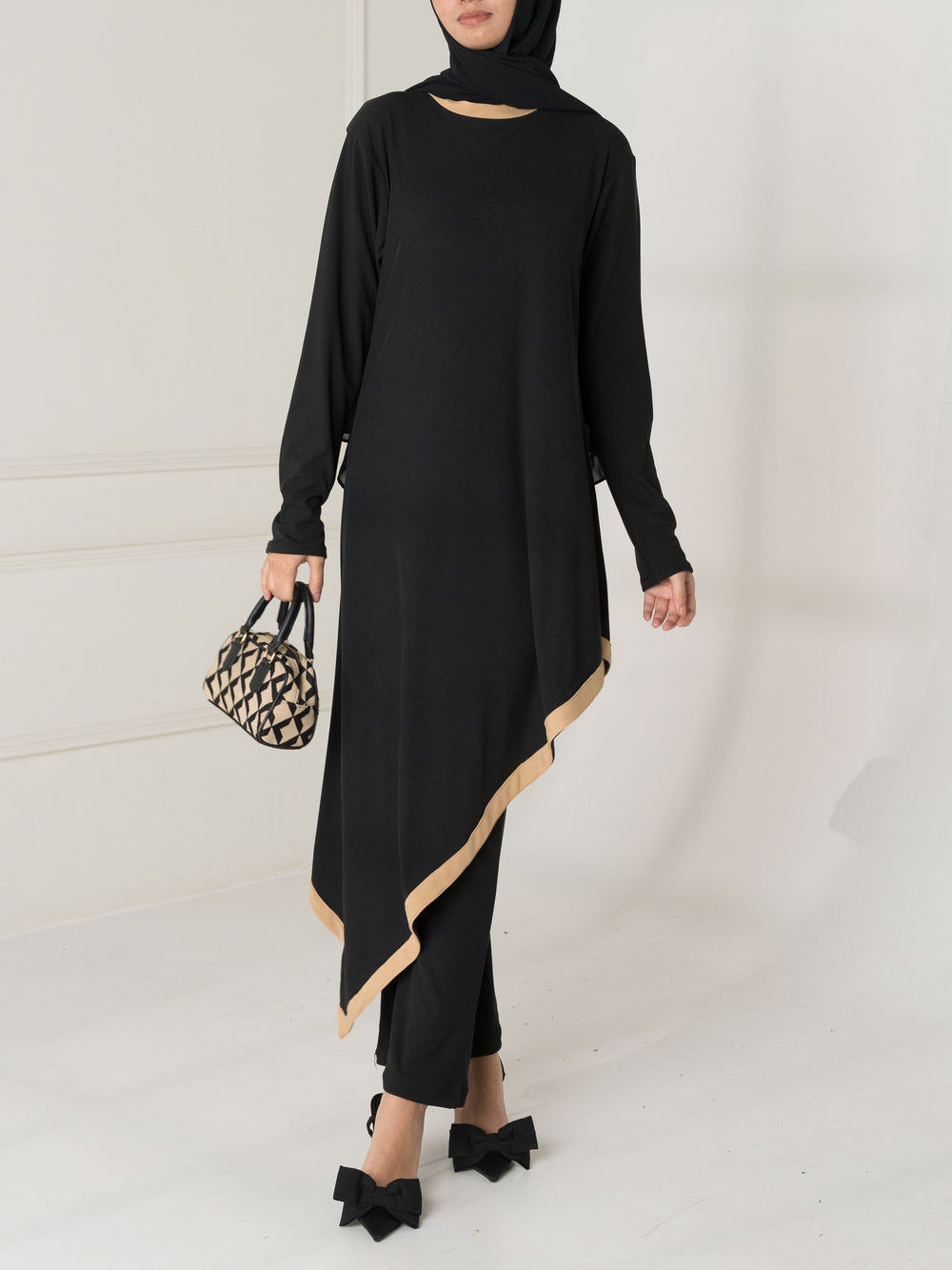 Emma Asymmetric Set
